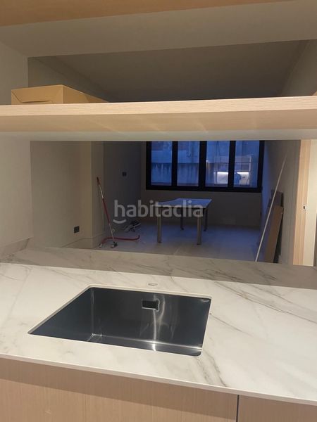 Foto b58789ba-1b3a-443d-96d4-b09998ca6979. Büro mit heizung in Sagrada Família Barcelona
