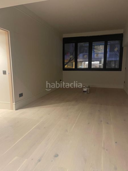 Foto 975e1410-879c-4096-80c0-b1e31904dff0. Ufficio con riscaldamento in Sagrada Família Barcelona