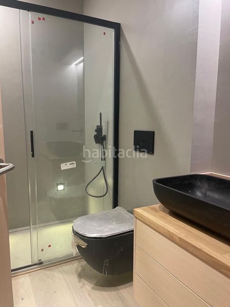 Foto af25d964-b0bb-4a2d-929d-c2f8233e3395. Ufficio con riscaldamento in Sagrada Família Barcelona