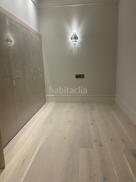 Foto b5b97d4c-3df8-48e3-af12-94840c2b609f. Ufficio con riscaldamento in Sagrada Família Barcelona