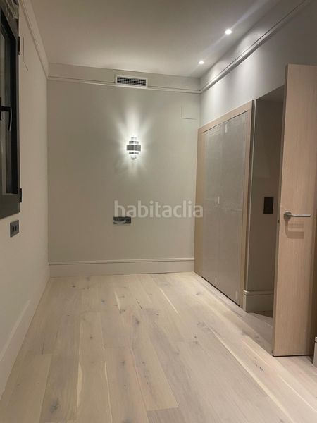 Foto ebfe1923-206d-40db-84cd-a38b7ab8014e. Ufficio con riscaldamento in Sagrada Família Barcelona