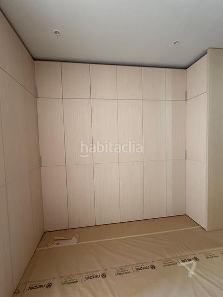 Foto 36ed0752-2299-49c8-8398-df1e333473c1. Oficina amb calefacció a Sagrada Família Barcelona