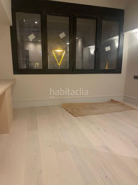 Foto f4ad6dd4-e5e8-46e9-be96-f26a453c737a. Büro mit heizung in Sagrada Família Barcelona