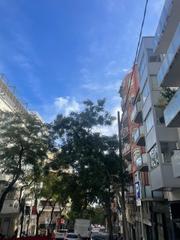 Pis  Castillejos. Vivienda moderna en el corazón del eixample derecho, junto a la