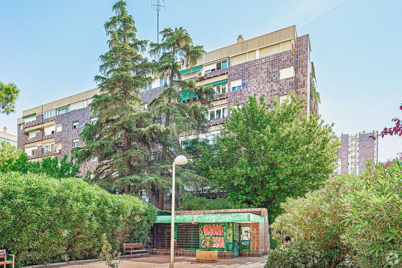 Foto a1c90bb2-857b-4aef-b3b4-3b84c4b83f0a. Dúplex amb calefacció a Niño Jesús Madrid