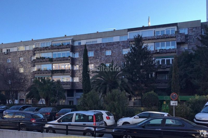 Foto a440948f-859e-4d9c-bd42-39f0814efb7b. Dúplex amb calefacció a Niño Jesús Madrid