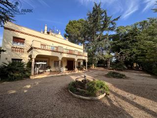 Country house  Abeurada de l'. Gran masia catalogada en reus con gran extensión de terreno  mas
