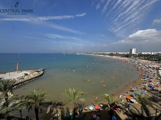 Apartamento  Calle colon. Piso en primera línea de mar  vistas playa levante  parking incl