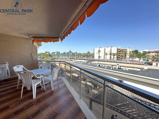 Apartament  Calle osca. Salou  vistas al mar y escasos metros de playa