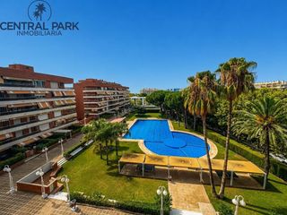 Apartament  Calle madrid. Apartamento en salou, con garaje opcional  5 min. playa.