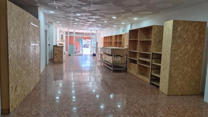 Foto 3824d0a1-e58d-4286-9eb5-602e44b12f5e. Alquiler local comercial en avinguda hispanitat 9 local centrico y comercial en Pineda de Mar
