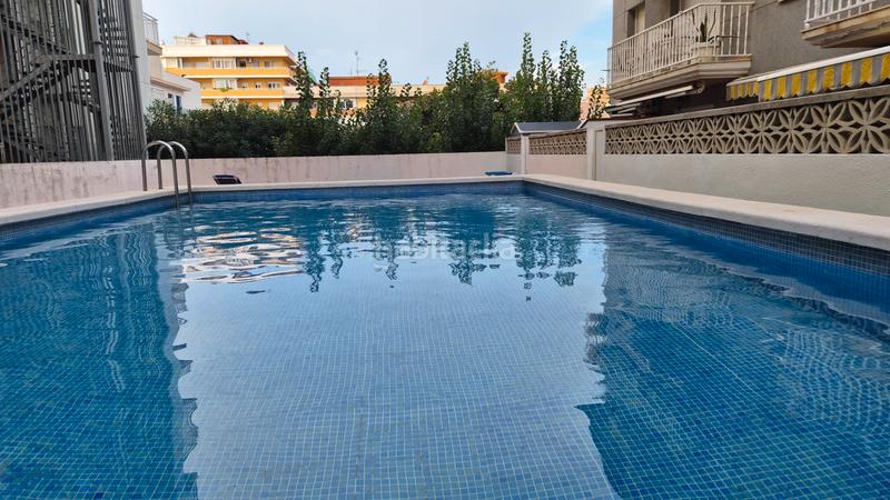 Foto 0cb346fa-7f21-465a-9c28-48ceec6b4c3b. Dúplex amb xemeneia aparcament piscina a Centre Pineda de Mar