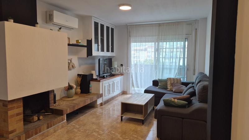 Foto 3c86ba08-4279-4b38-b082-9b30672f82ed. Dúplex amb xemeneia aparcament piscina a Centre Pineda de Mar