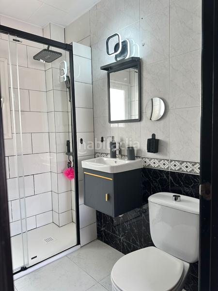 Foto f69e6a77-8b61-4348-bb2d-e34693998758. Dúplex amb xemeneia aparcament piscina a Centre Pineda de Mar