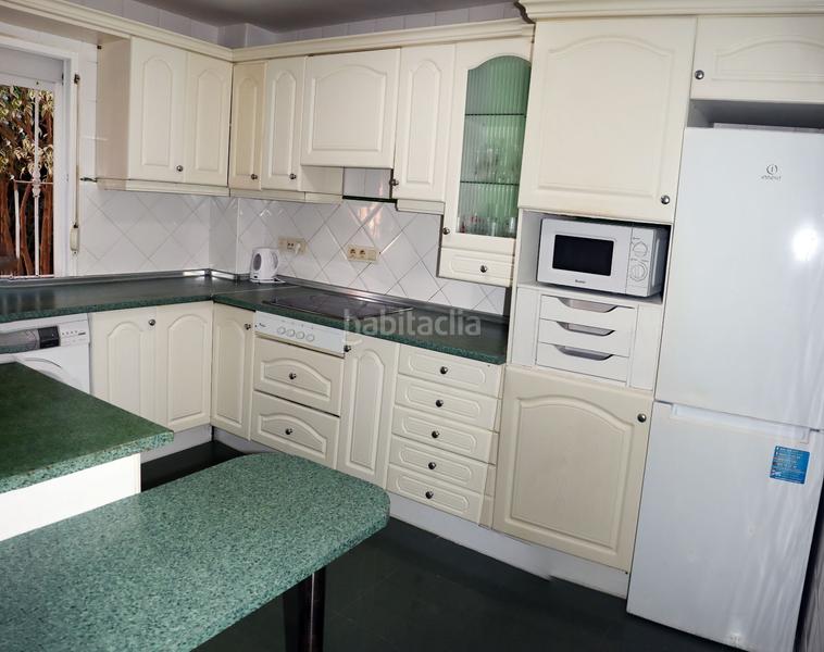 Foto c50903bf-9923-41be-8e9b-3c72da1760f5. Casa amb piscina a Sierra Helada Benidorm