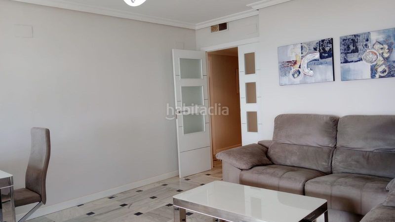 Foto c8fb1807-0816-495c-a634-f7754a161548. Pis a Playa Levante Benidorm