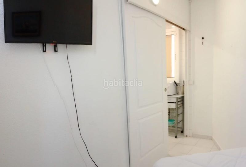 Foto 0be0ab62-12bb-48ee-9b98-194c51ae22f3. Apartamento  reformado con 2 dormitorios y plaza de garaje subterránea en zona rincon de loix en Benidorm