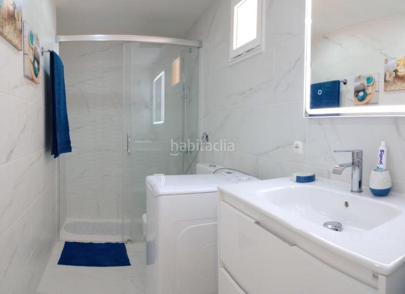 Foto 7c09f3df-bf91-4f83-ae27-cd88d76f3865. Apartamento  reformado con 2 dormitorios y plaza de garaje subterránea en zona rincon de loix en Benidorm
