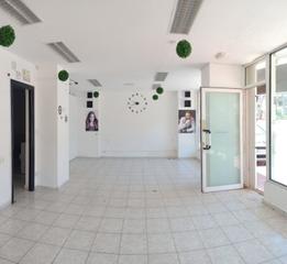 Local Comercial a Playa Levante. Local comercial ubicado entre 1 y 2 linea playa levante, a pocos
