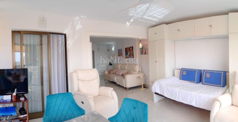 Foto f32f5b2c-a39f-41bd-8cfd-26f04f8db07a. Apartament amb piscina a Playa Levante Benidorm
