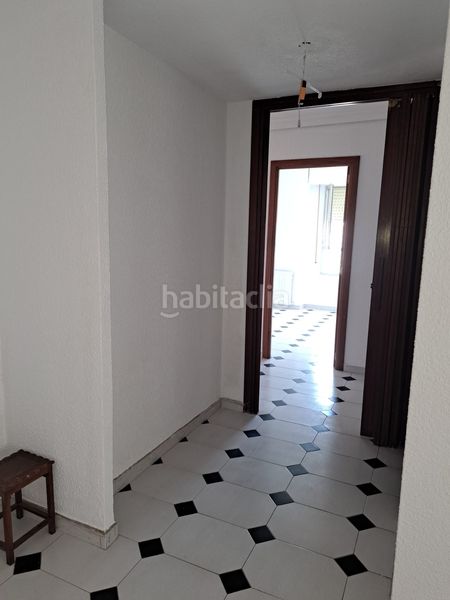 Foto e336b85d-1436-41b6-bedf-e8f0a5de04d5. Pis amb calefacció piscina a Levante Alto Benidorm