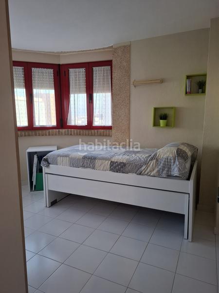 Foto d487a91d-34bd-424f-b411-2f23e1030158. Alquiler piso se alquila estupendo piso de 2 habitaciones en Benidorm