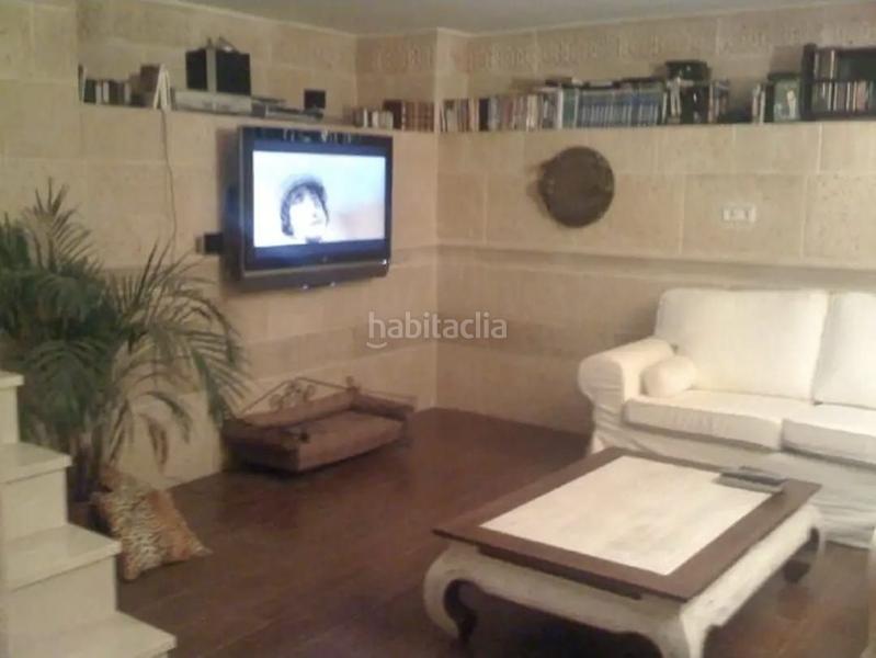 Foto fb8de5c0-c397-4f9c-b549-efb4ca2d0081. Casa amb piscina a Sierra Helada Benidorm