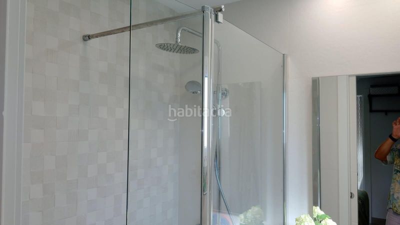 Foto adf10ee5-d0af-4bb5-8c4e-ae25eabd9ead. Apartament amb piscina a Playa Levante Benidorm