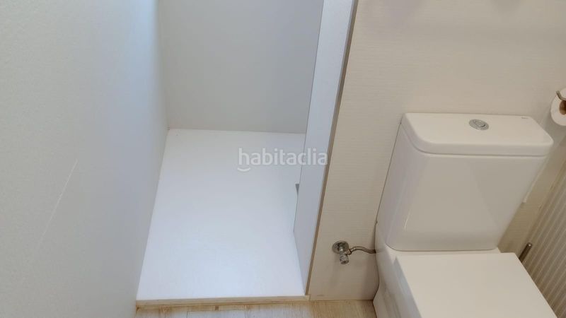 Foto ecb8dfca-310a-4a85-b9ba-ddc27f543a91. Apartament amb piscina a Playa Levante Benidorm