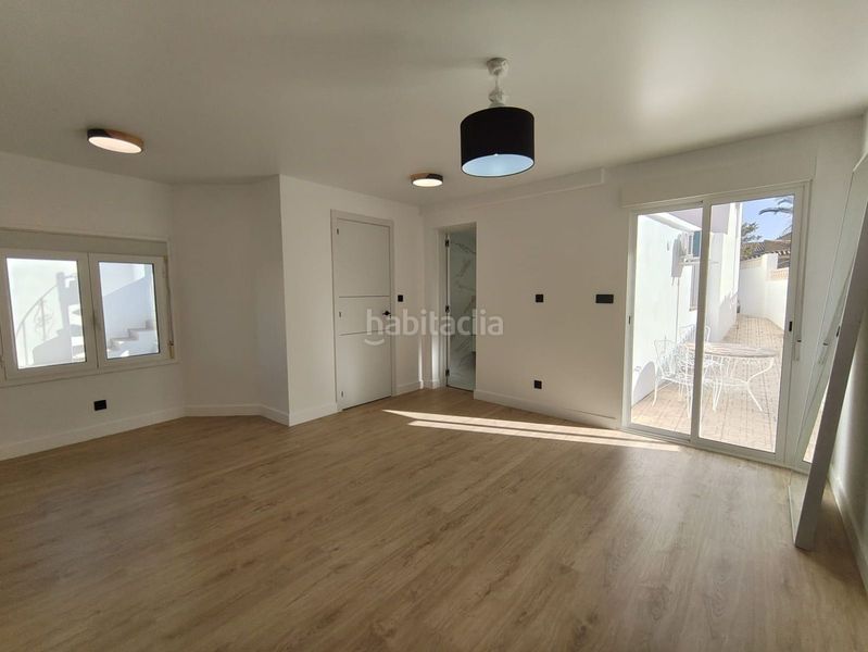 Foto ed90cdf5-b609-4699-9c4e-9b7a175a44ce. Casa amb piscina a Varadero Nucia (la)