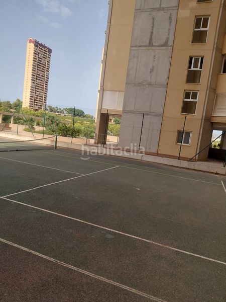 Foto 2edd06cf-0db5-4ba8-b8ba-028cb153f24a. Apartament amb piscina a Via Parque Benidorm