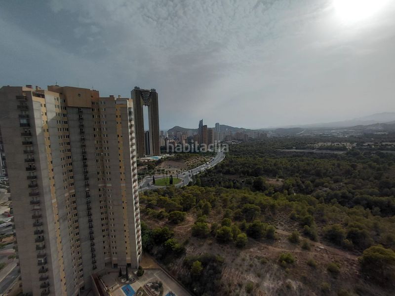 Foto a232f961-1095-465f-ac8a-e9109ee9d568. Apartament amb piscina a Via Parque Benidorm
