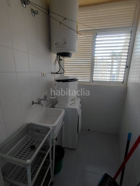 Foto bad08516-3df7-4bfd-a256-0db35eab384a. Apartament amb piscina a Via Parque Benidorm