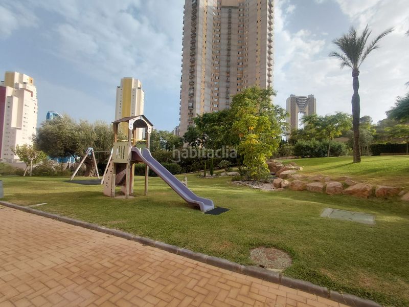 Foto f8a5ee12-682b-4a1e-b091-dc0997c02d61. Apartament amb piscina a Via Parque Benidorm