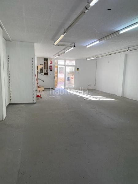 Foto 8d6f6f38-e3de-4248-9910-245ab5ce549b. Lloguer local comercial a Rosselló