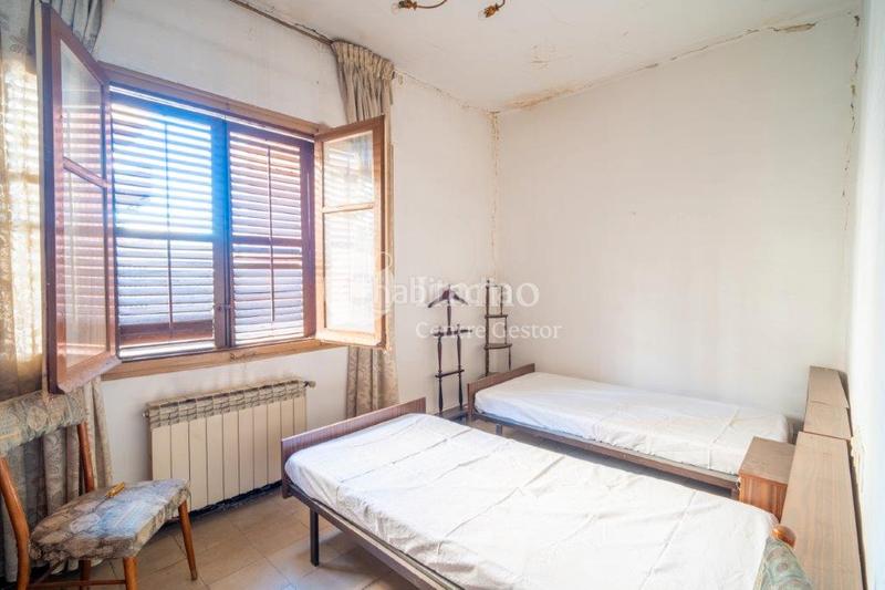 Foto d1ab39f8-d4f6-4d18-89a9-ad3d5473855d. Maison jumelée dans carrer canonge brugulat 29 dans Lleida