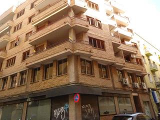 Rent Motorcycle parking in Carrer vila antònia 7