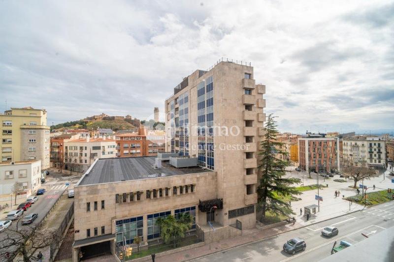 Foto f0d38d12-61ed-4a2d-94cf-88559c6eb183. Ufficio in carrer vallcalent 1 in Instituts-Universitat Lleida