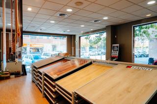 Locale commerciale in Carrer Enric Pubill "Lo Parrano" 11