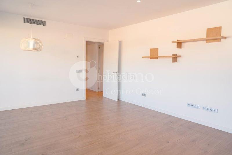 Foto 6d5f3ece-5281-4c56-870e-10bbe06bcfb9. Appartamento con riscaldamento piscina in Cappont Lleida