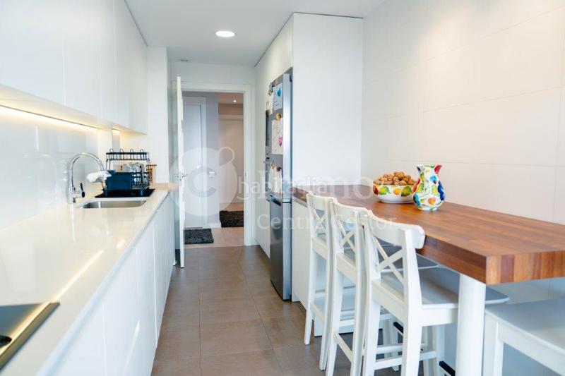 Foto 1dc81561-0da3-43d7-a695-cc7bc51c7ff4. Etagenwohnung mit heizung parking pool in La Bordeta Lleida