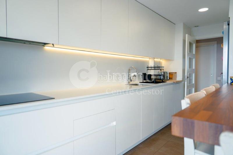 Foto 4870e430-92bd-450f-a718-3345b3b7bae0. Etagenwohnung mit heizung parking pool in La Bordeta Lleida