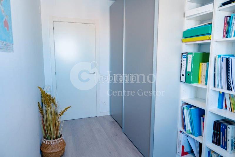 Foto 68a89750-d766-4e03-b17a-1493074936e7. Etagenwohnung mit heizung parking pool in La Bordeta Lleida