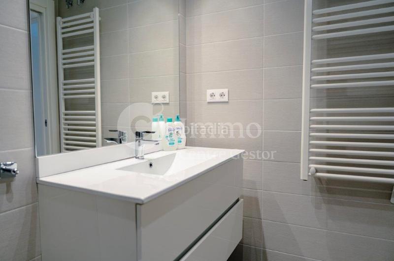 Foto 8269a408-6dda-41e5-b96e-7dafe920ec54. Etagenwohnung mit heizung parking pool in La Bordeta Lleida