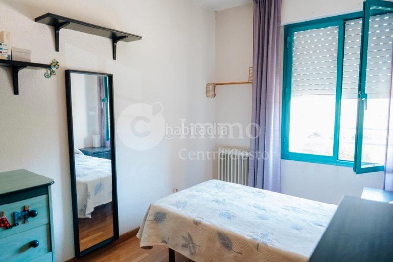 Foto a4f90ca5-a327-45c3-a06c-5ddea66bf1ab. Flat with heating pool in Canillas Madrid