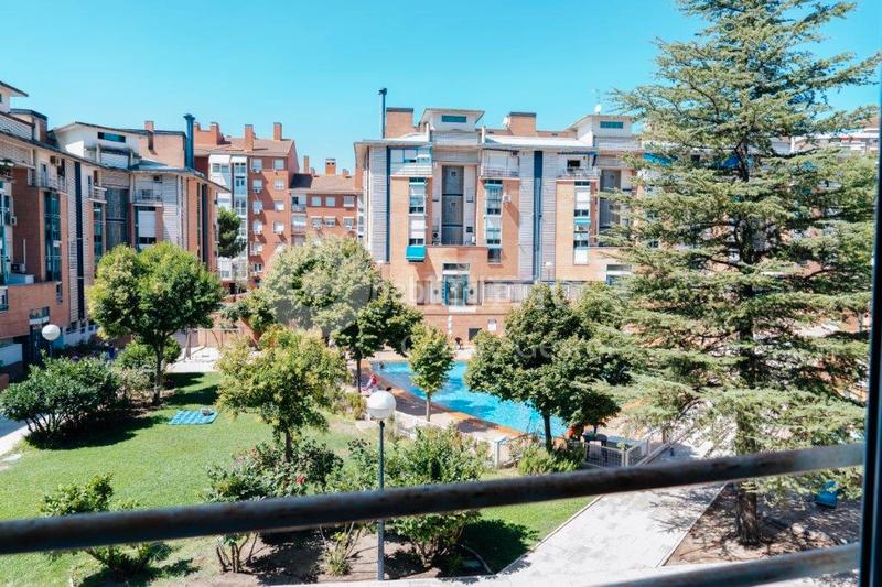 Foto be314800-372c-4004-a59a-53dcc258e404. Flat with heating pool in Canillas Madrid