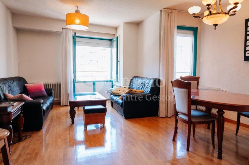 Foto f60a69ac-536e-463c-8512-1bc545b03233. Flat with heating pool in Canillas Madrid