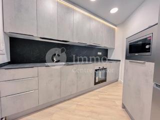 Etagenwohnung in Carrer de Pere de Cavassèquia