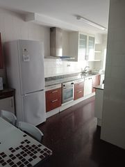 Location Appartement  Gran passeig de ronda. Piso amueblado para estudiantes