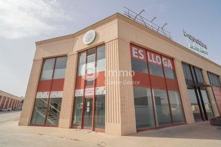 Local Comercial a Avinguda de la Canaleta 9